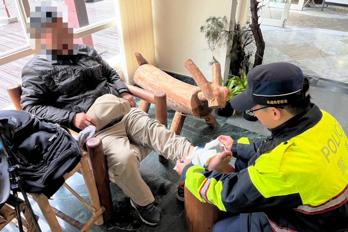 白楊步道驚險一刻∕熱心警員光速救援