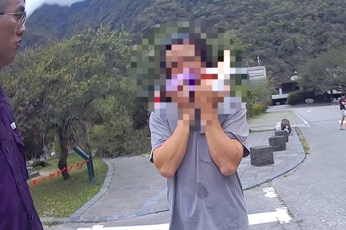 捨身救援／天祥警勇闖災區助脫困