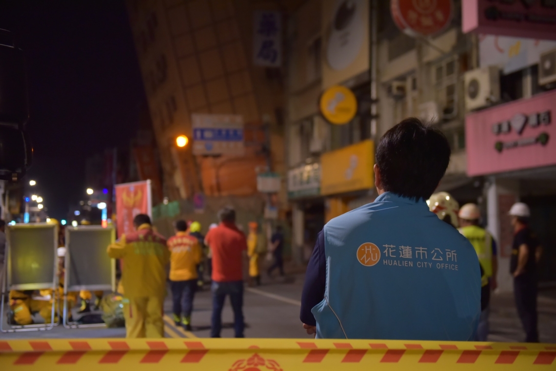 連夜震不停市民恐慌／市長魏嘉彥親勘災安撫民眾