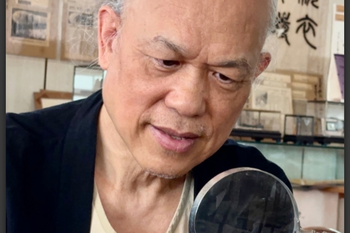 知名毫芒雕刻藝術家陳逢顯 作品全收藏於自有的毫芒雕刻博物館