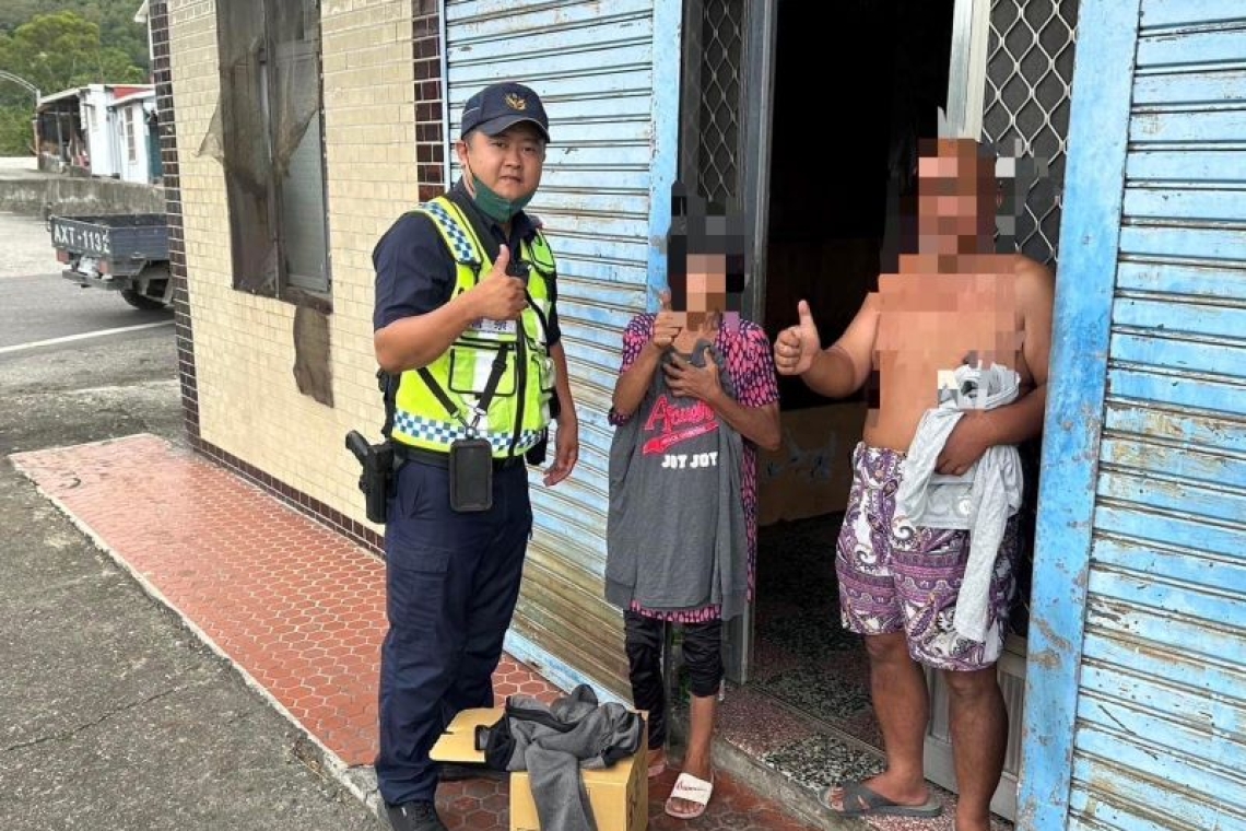 愛心不落後╱警察集結衣物送暖