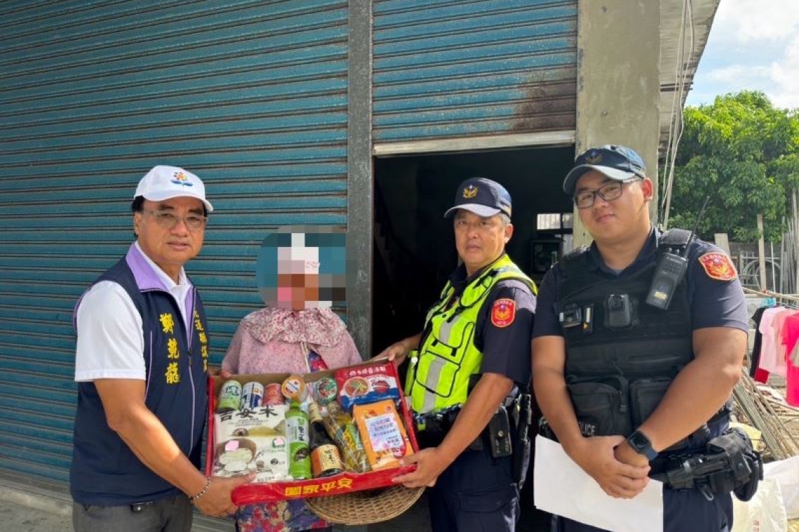 議員鄭乾龍攜手吉安波麗士／贈清寒家庭物資為中秋佳節添溫情