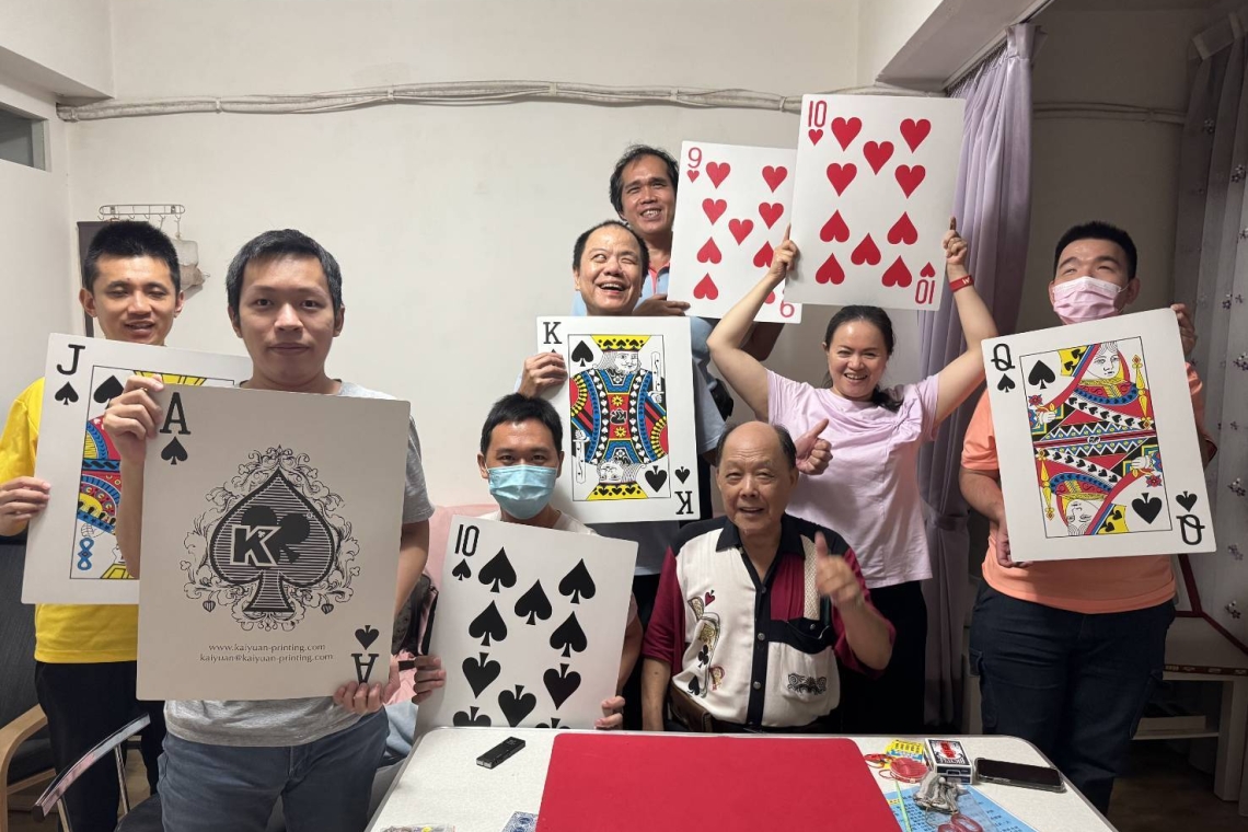 國寶級林廷亮魔術師國小畢業，因家裡沒有錢繼續升學