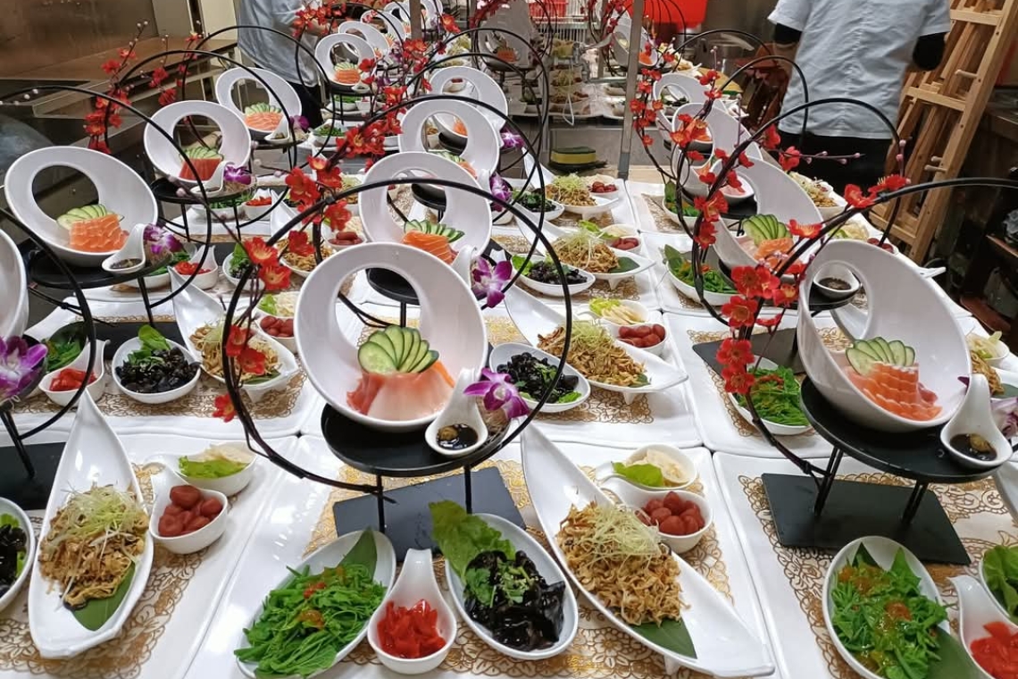  崇德發素食餐廳 強強聯手，北台灣最大素食宴會餐館。名主廚：藍子竣 