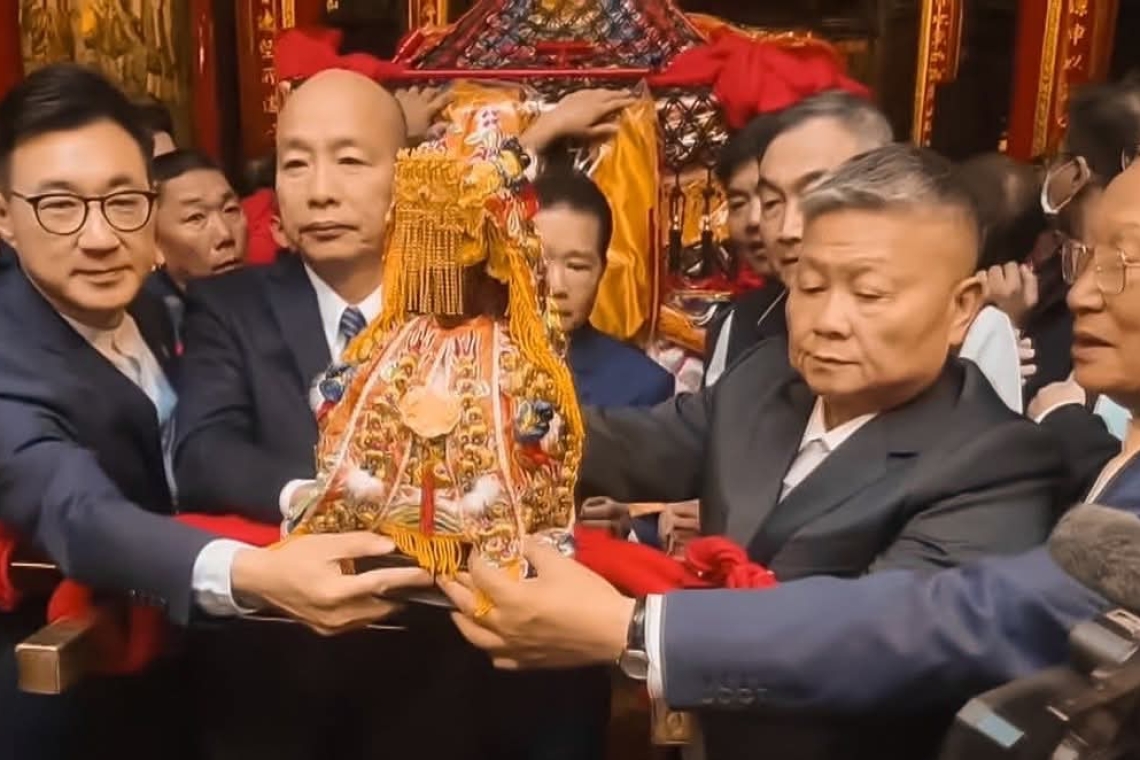 大甲鎮瀾宮媽祖～媽祖會上佛菩薩  孔雀家族護持繞境