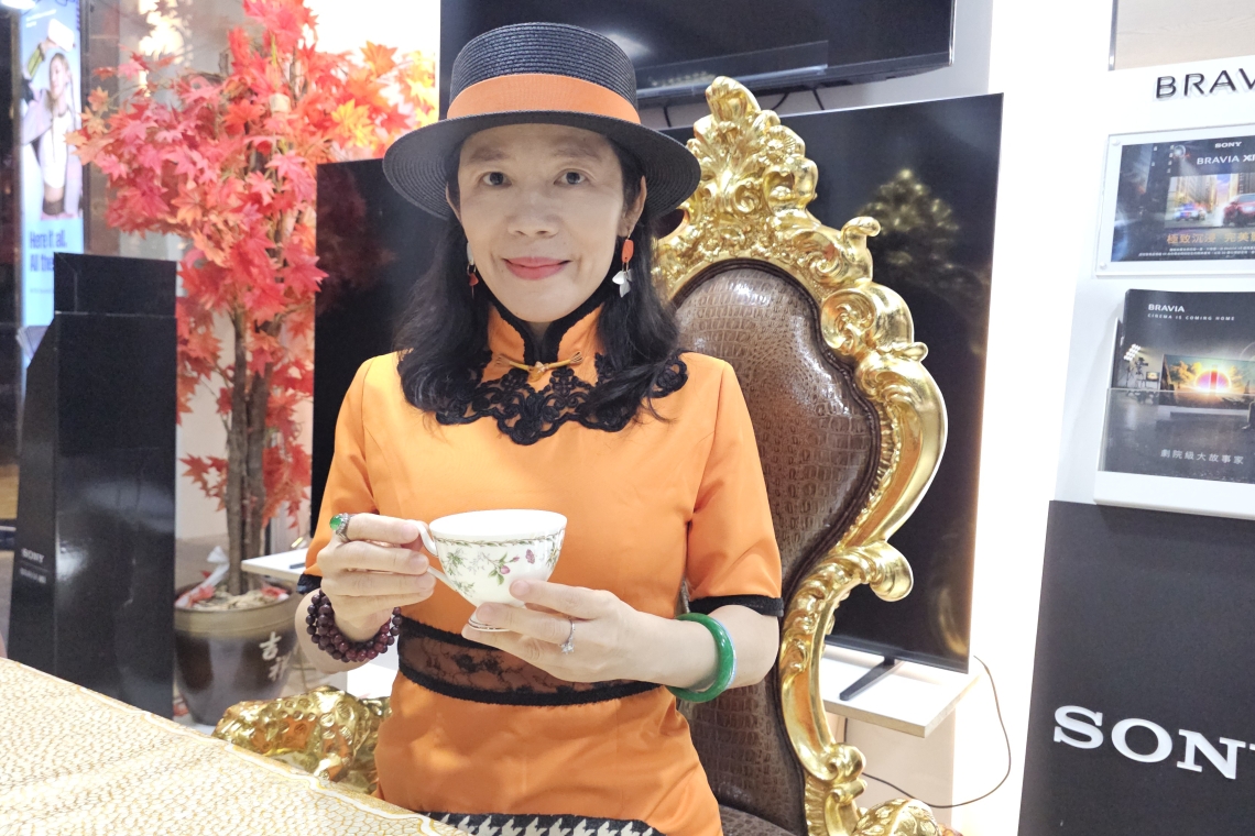 余淑琴：讓旗袍走進生活、走上國際的文化使者以旗袍展現中華美學