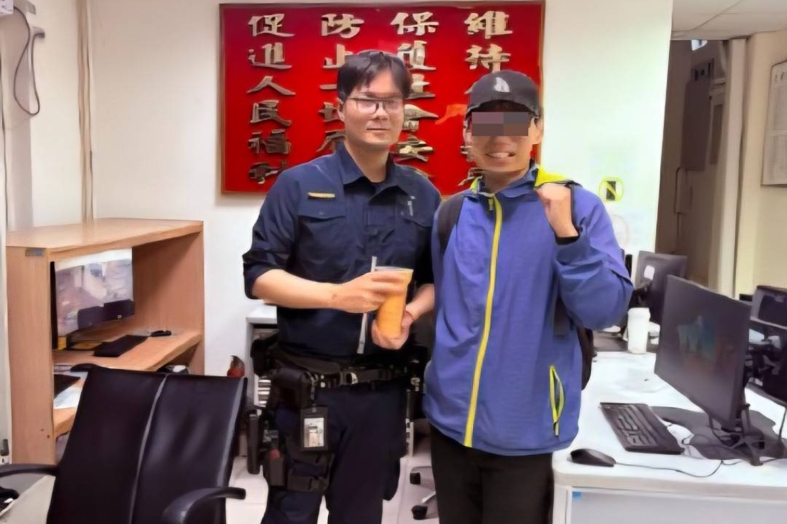 聽障民眾車流中尋手機，大同警主動陪同助找回 民族路派出所