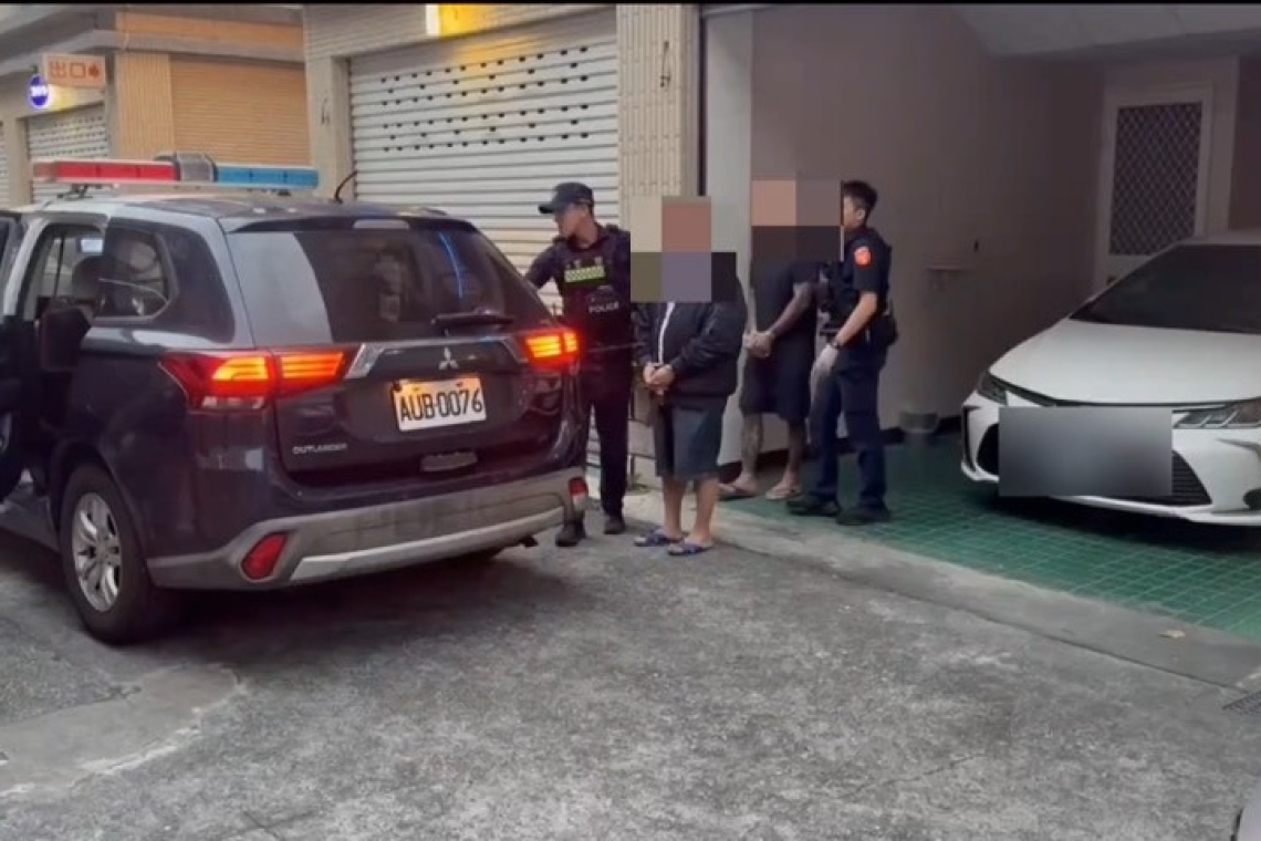 花蓮市汽旅疑涉毒品事件∣兩男被帶回偵辦