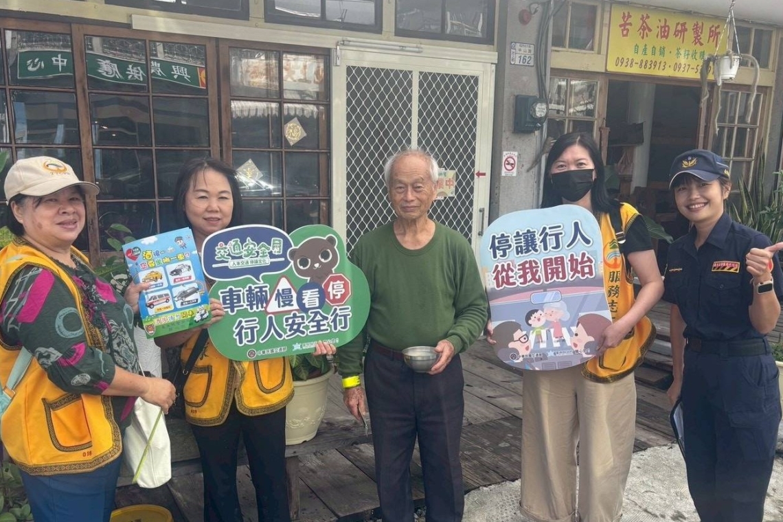 交通隊攜手志工∣深入池上鄉推動全民用路安全