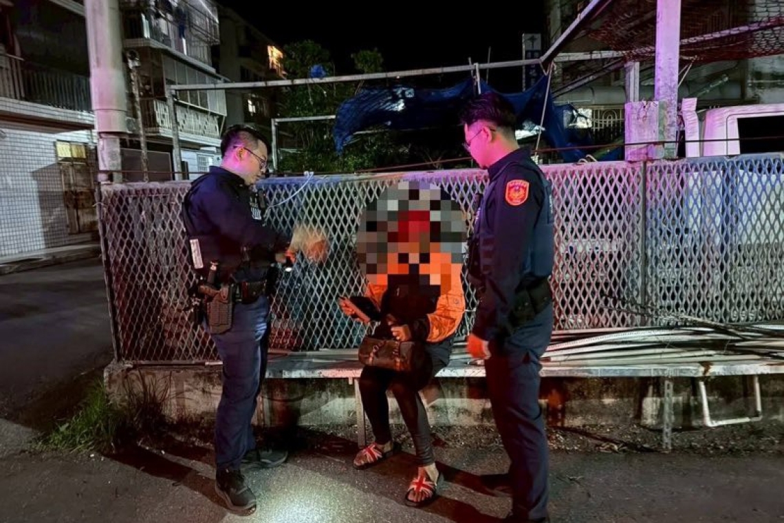 老婦深夜身體不適∣警方通報救護即時送醫