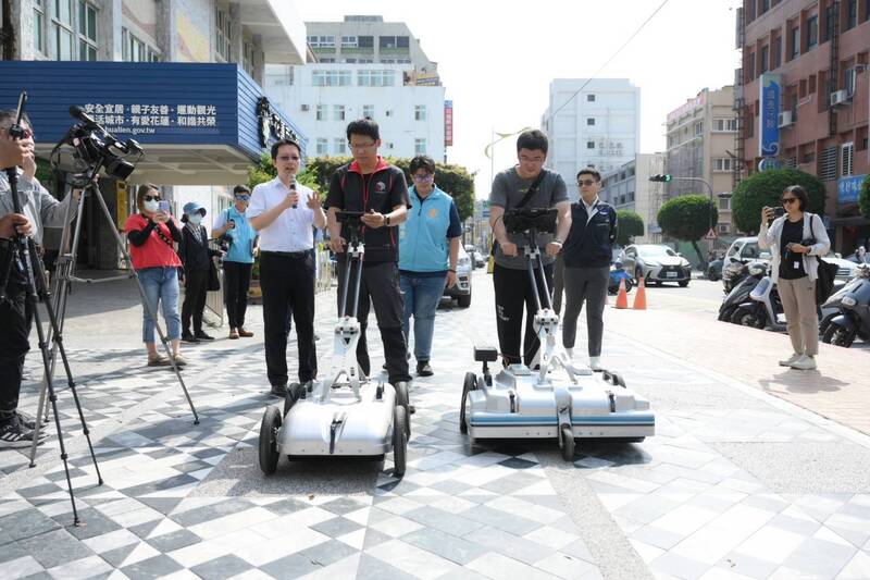 2033136.jpg