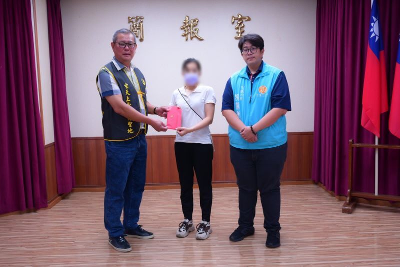 LINE_ALBUM_050618.jpg