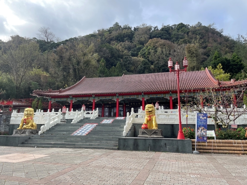 梨山幸福巴士與在地旅宿業合作透過飯店業者也能預約包車旅遊暢玩梨山.jpg